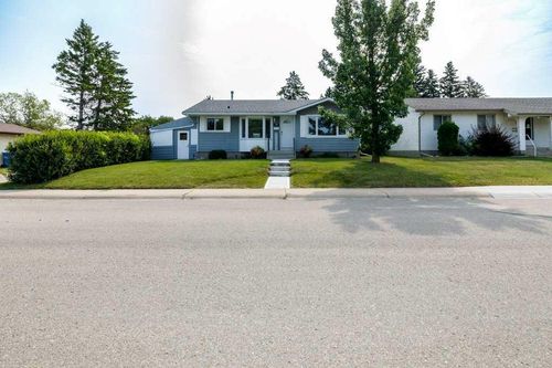 10 Odstone Green, Red Deer, AB, T4N5J1 | Card Image