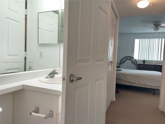 APT-125 - 2640 S University Dr, Condo with 2 bedrooms, 2 bathrooms and null parking in Davie FL | Image 29