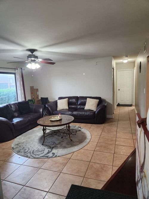 apt-1c-717 Tipperary Ct, Schaumburg, IL, 60193-3224 | Card Image