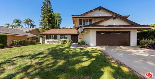 18931 Kinbrace St, Porter Ranch, CA, 91326-1034 | Card Image