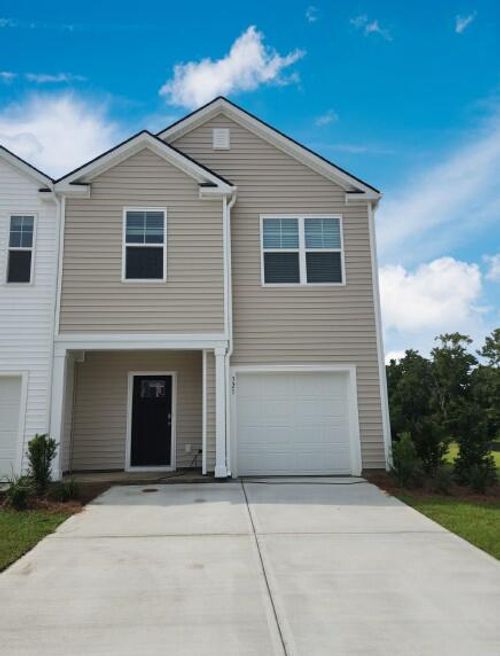 321 Bluebell Way, Moncks Corner, SC, 29461-5292 | Card Image