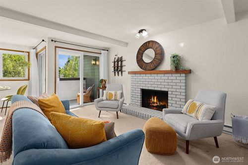 apt-201-3055 80th Ave Se, Mercer Island, WA, 98040-2955 | Card Image