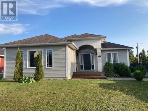 71 Rowsell Blvd, Gander, NL, A1V2R7 | Card Image