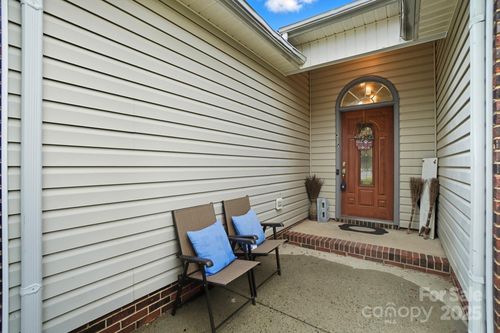 315 Tamarack Dr, Matthews, NC, 28104-8814 | Card Image