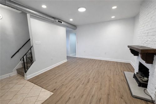 1921 Shamokin St, Pittsburgh, PA, 15203-1627 | Card Image