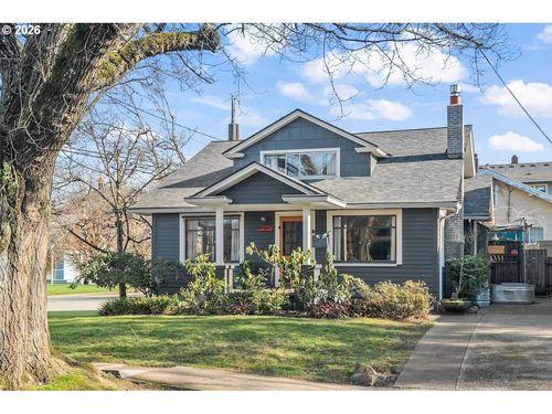 2706 Se 35th Ave, Portland, OR, 97202 | Card Image