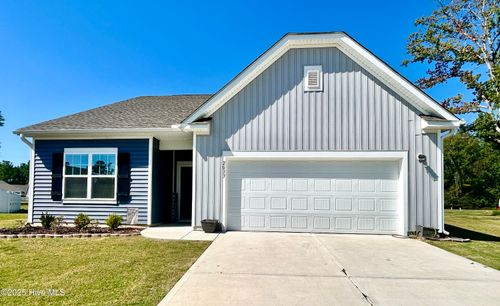 2033 Bogue Ln, New Bern, NC, 28562-1210 | Card Image