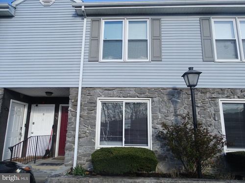 d-711 Hill Rd, WERNERSVILLE, PA, 19565-9799 | Card Image