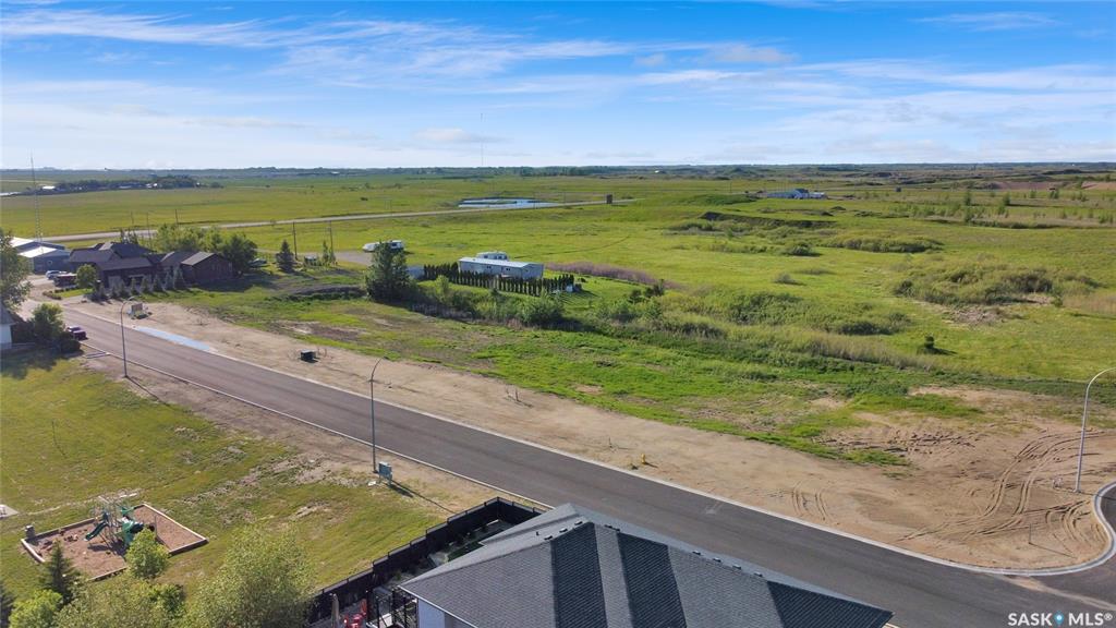 Land in Pilot Butte 2