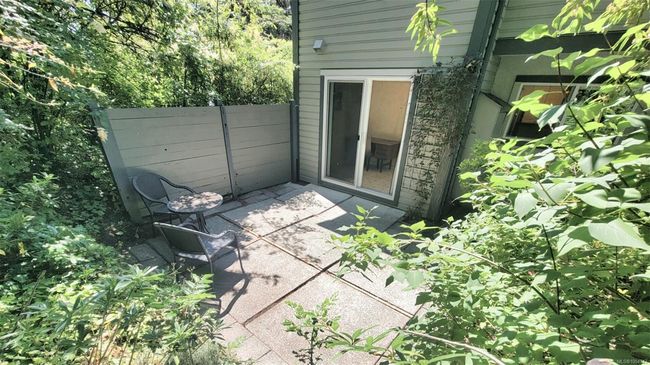 550 Carnation Pl, Townhouse with 3 bedrooms, 2 bathrooms and null parking in Saanich BC | Image 19