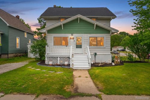 2926 South Blvd, Port Huron, MI, 48060-6927 | Card Image