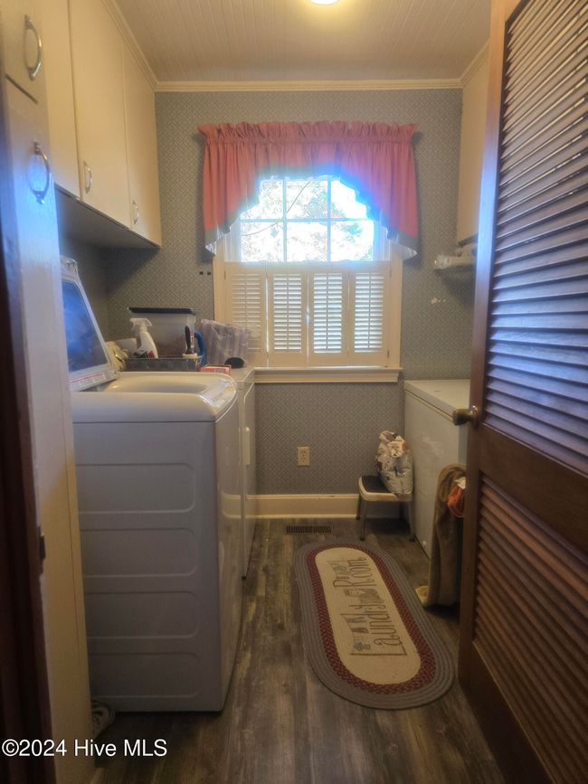 1003 S Main St, House other with 3 bedrooms, 3 bathrooms and 4 parking in Bladenboro NC | Image 8