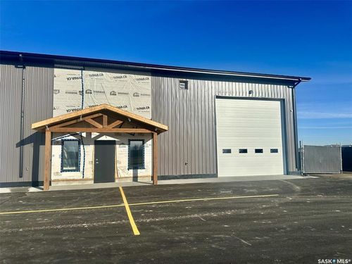 890 8th St S, Martensville, SK, S0K0A2 | Card Image