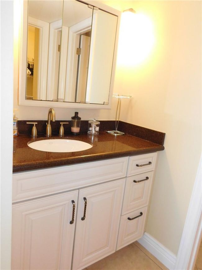 MASTER BATH | Image 27