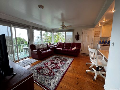 47-337 Mawaena St, Kaneohe, HI, 96744-4722 | Card Image