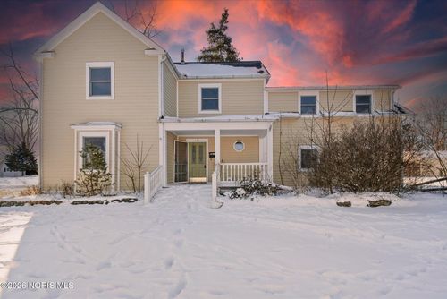 701 W Broadway St, Maumee, OH, 43537-1902 | Card Image