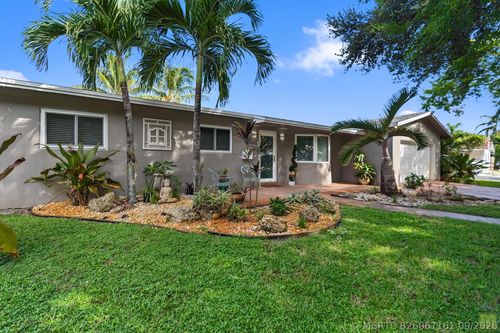 291 Lake Dr, Coconut Creek, FL, 33066-1832 | Card Image