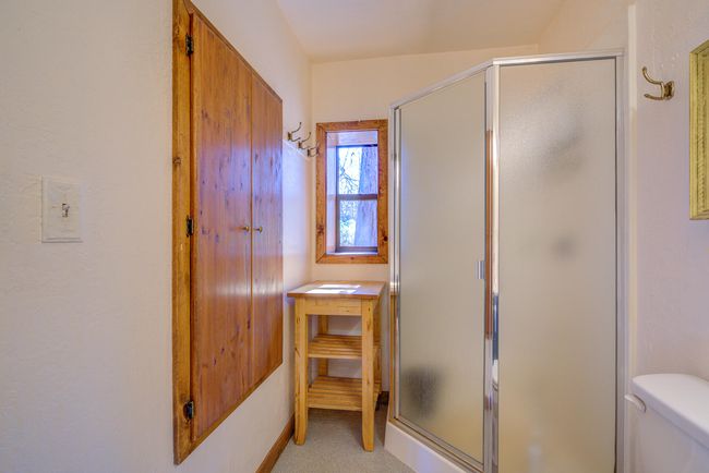 547705 Old Highway Rd, House other with 3 bedrooms, 3 bathrooms and null parking in Mcarthur CA | Image 27