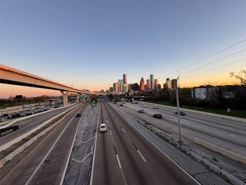 303 Bishop St, Houston, TX, 77009-8001 | Card Image