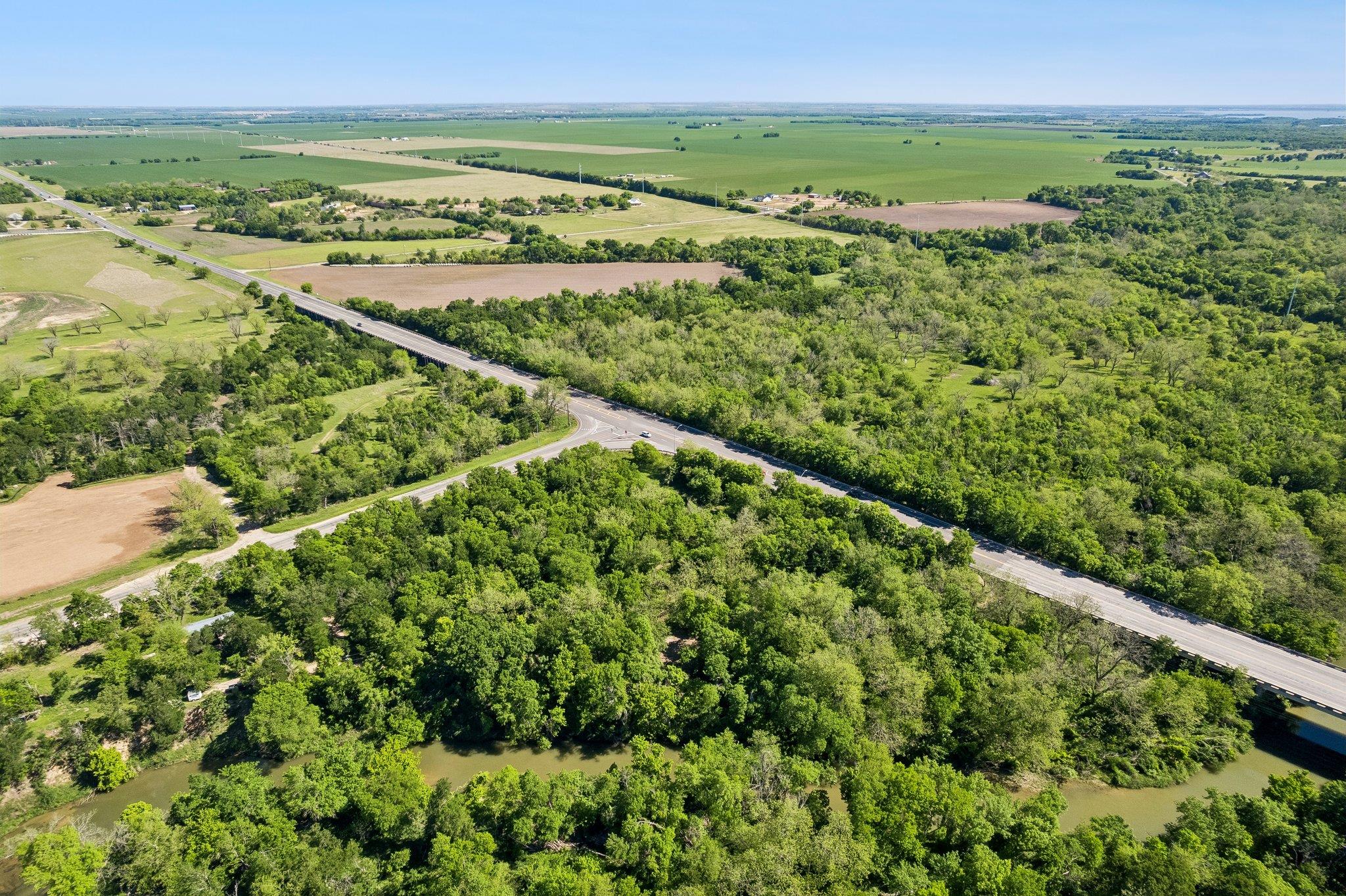 Land in Granger 2