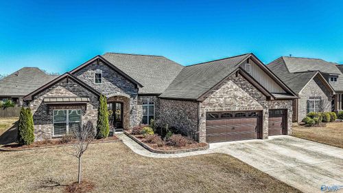 7617 Summerdawn Drive Se, Owens Cross Roads, AL, 35763 | Card Image