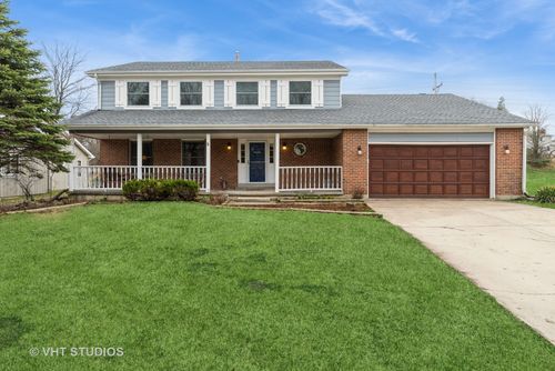 5033 Boulders Dr, Gurnee, IL, 60031-6010 | Card Image
