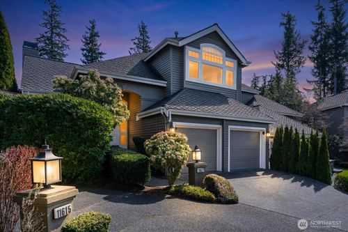 11617 E Oakmont Dr, Mukilteo, WA, 98275-4870 | Card Image