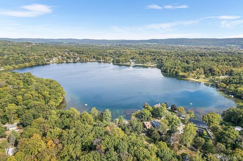 6807 Chelsea Cv N, Hopewell Junction, NY, 12533-7119 | Card Image