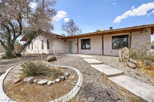 6832 Suncrest Avenue, Las Vegas, NV, 89156 | Card Image