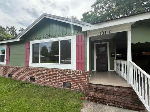 1004 Martin Luther King Dr, Donaldsonville, LA, 70346-3030 | Card Image