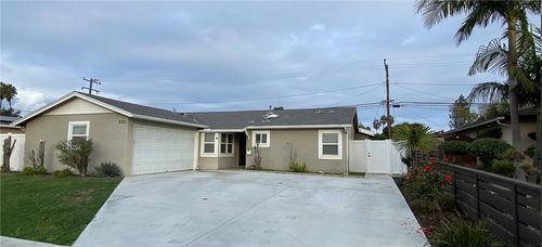 18102 Hartlund Ln, Huntington Beach, CA, 92646 | Card Image