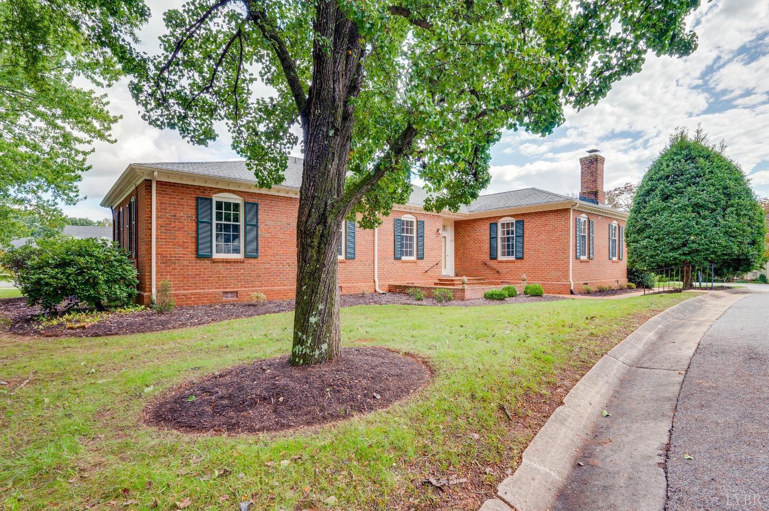 Carriage Way, Lynchburg, VA 24503