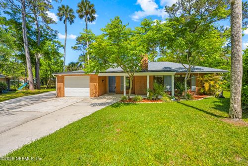 97 Granada Ct, Ponte Vedra Beach, FL, 32082-2420 | Card Image