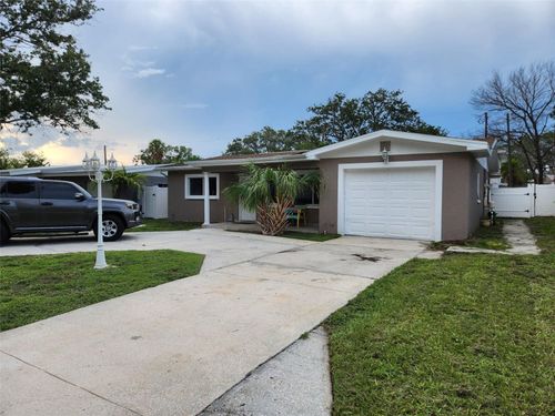 8341 41st Ave N, SAINT PETERSBURG, FL, 33709-3942 | Card Image