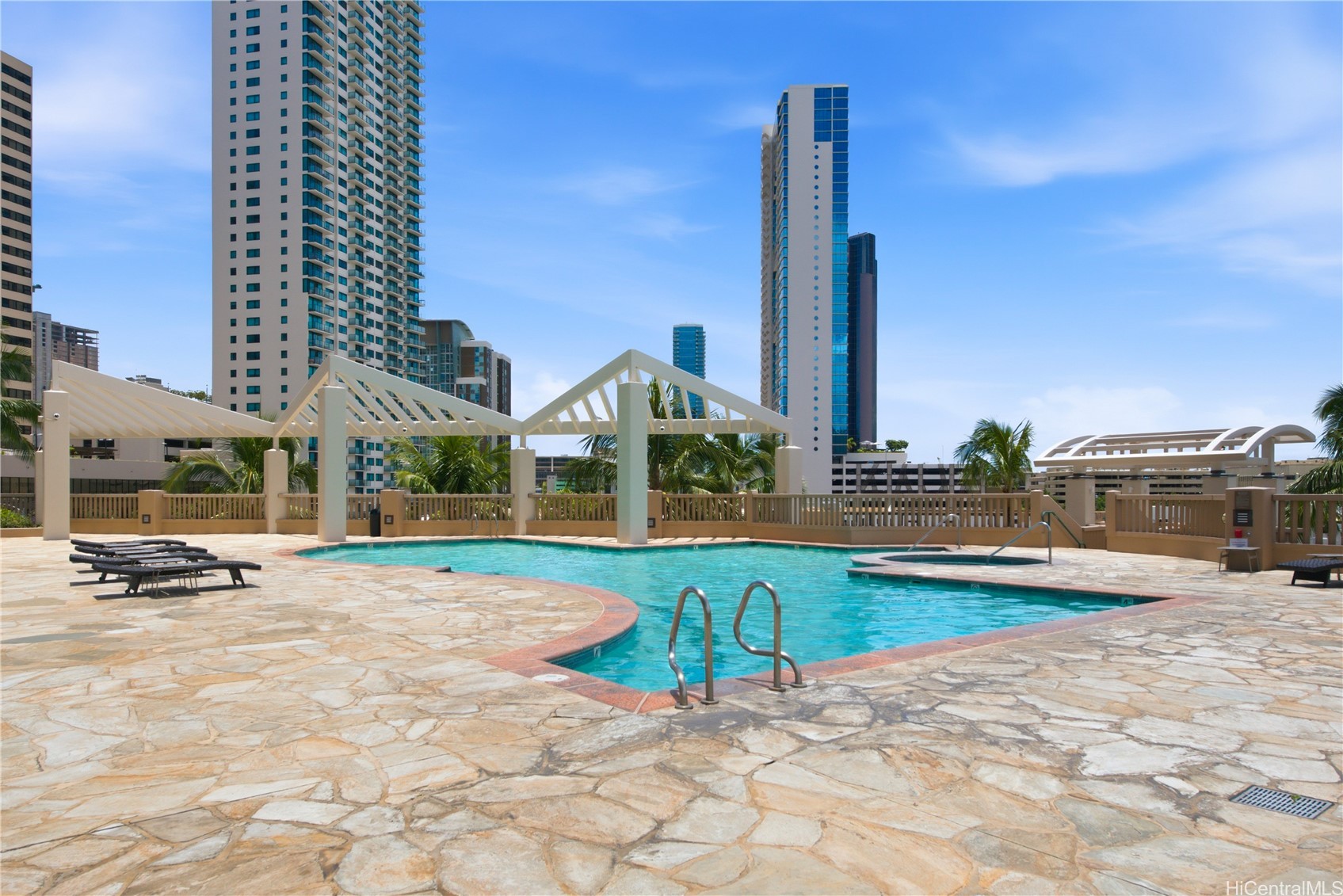 Residential in Honolulu 2