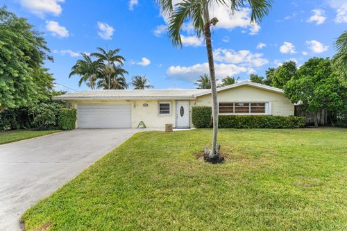 8415 Pine Tree Ln, Lake Clarke Shores, FL, 33406-7849 | Card Image