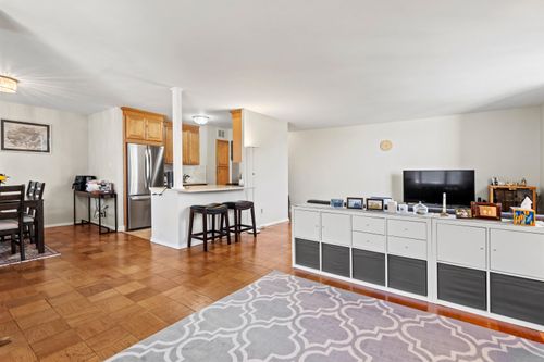 apt-3h-6040 Kennedy Blvd, West New York, NJ, 07093-3805 | Card Image
