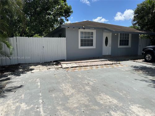 6104 Pierce St, Hollywood, FL, 33024 | Card Image