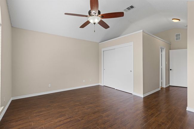 1404 Ranchview Ct, House other with 3 bedrooms, 3 bathrooms and null parking in Carrollton TX | Image 22