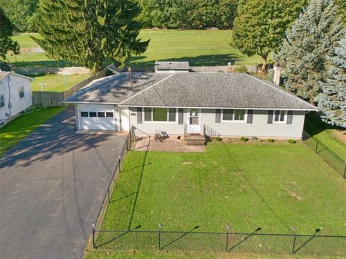 1805 Maple Ave, Palmyra, NY, 14522-9102 | Card Image