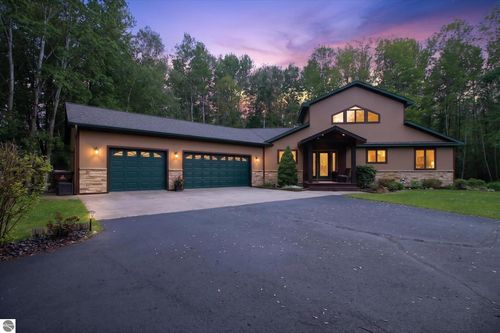 104 N Andrea Ln, Saint Louis, MI, 48880-9794 | Card Image