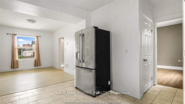 760 Aylmer Ave, House other with 4 bedrooms, 2 bathrooms and 2 parking in Windsor ON | Image 13