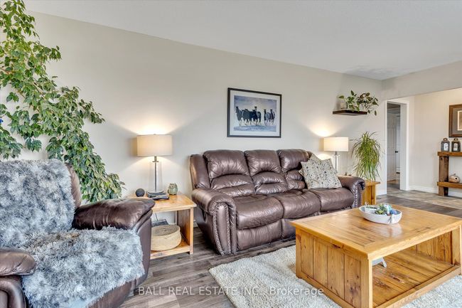 851 Kimberly Dr, House other with 3 bedrooms, 3 bathrooms and 8 parking in Ennismore ON | Image 16