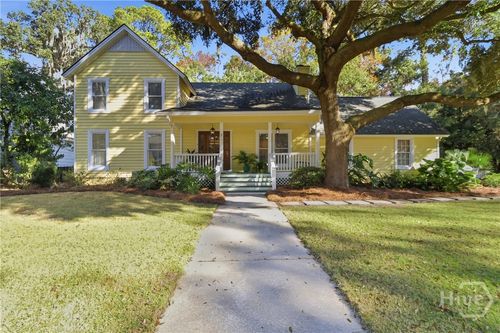 2 Landon Ln, Savannah, GA, 31410-3830 | Card Image