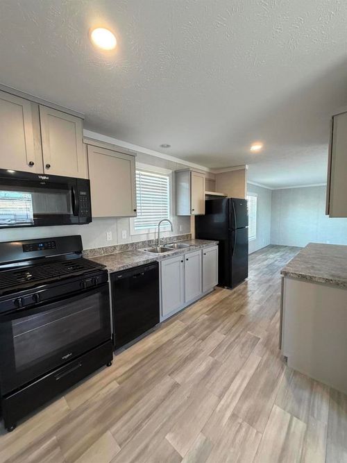 42-5425 Valley Drive, Bettendorf, IA, 52722 | Card Image