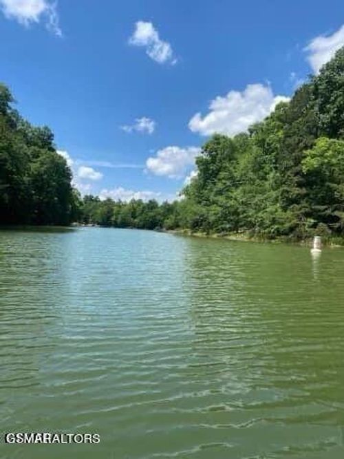 8 Pleasure Rd, Sevierville, TN, 37876 | Card Image