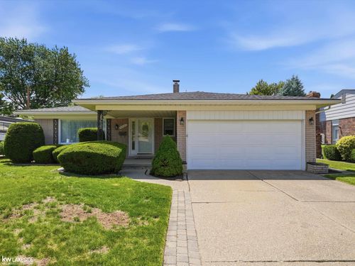 34265 Greentrees Rd, Sterling Heights, MI, 48312-5644 | Card Image