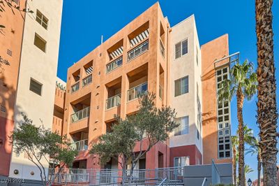 205 - 51 E Agate Avenue, Condo with 2 bedrooms, 2 bathrooms and null parking in Las Vegas NV | Image 1