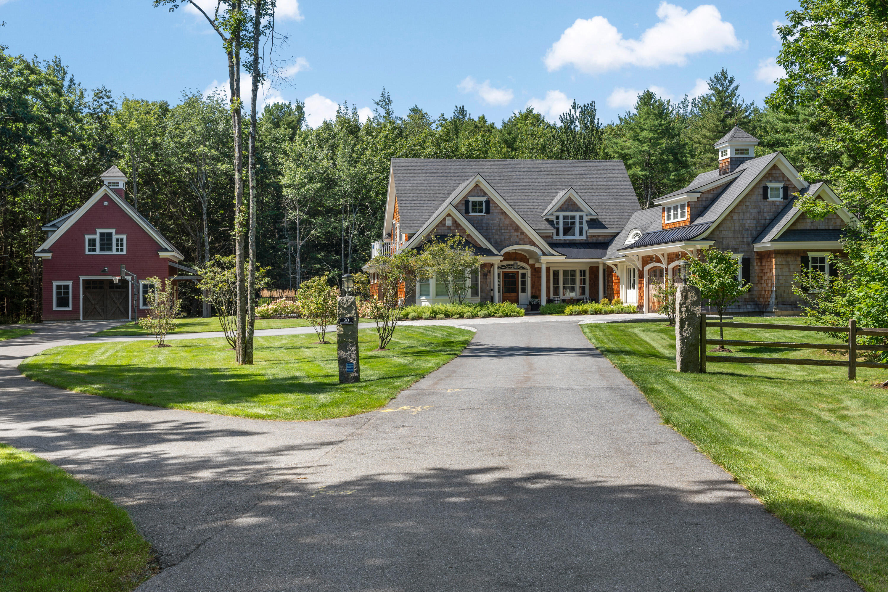 Driftwood Ln, Falmouth, ME 04105