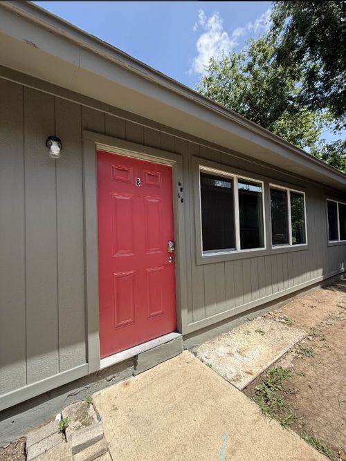 b-6815 Blue Dawn Trl, Austin, TX, 78744-5070 | Card Image